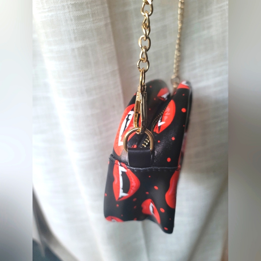 Vampire Polka Dot Crossbody With Gold Chain - Picture 3 of 8